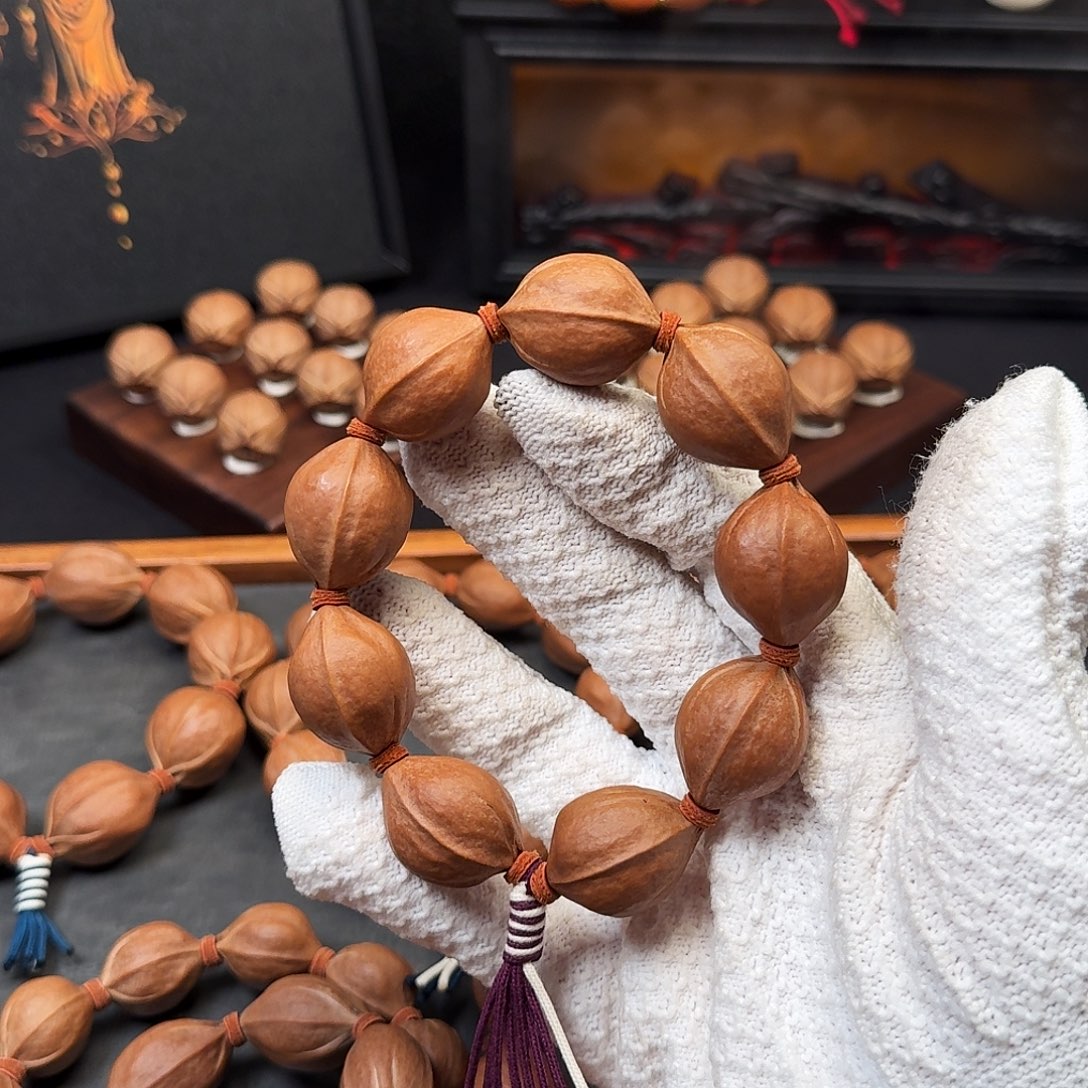 2.1*2.8大尺寸原生态梅林铁核手串