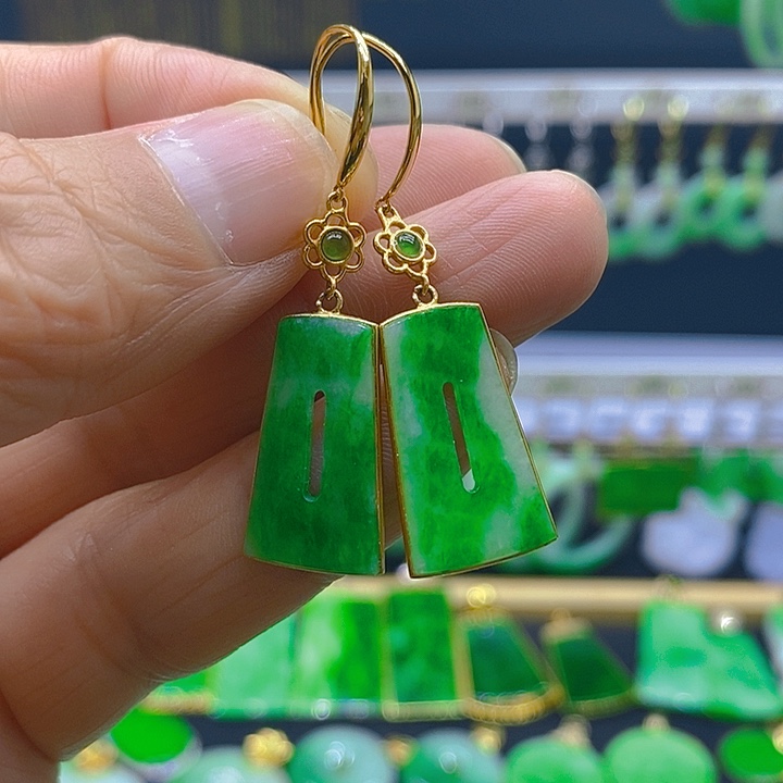 翡翠18K金镶嵌耳饰耳坠