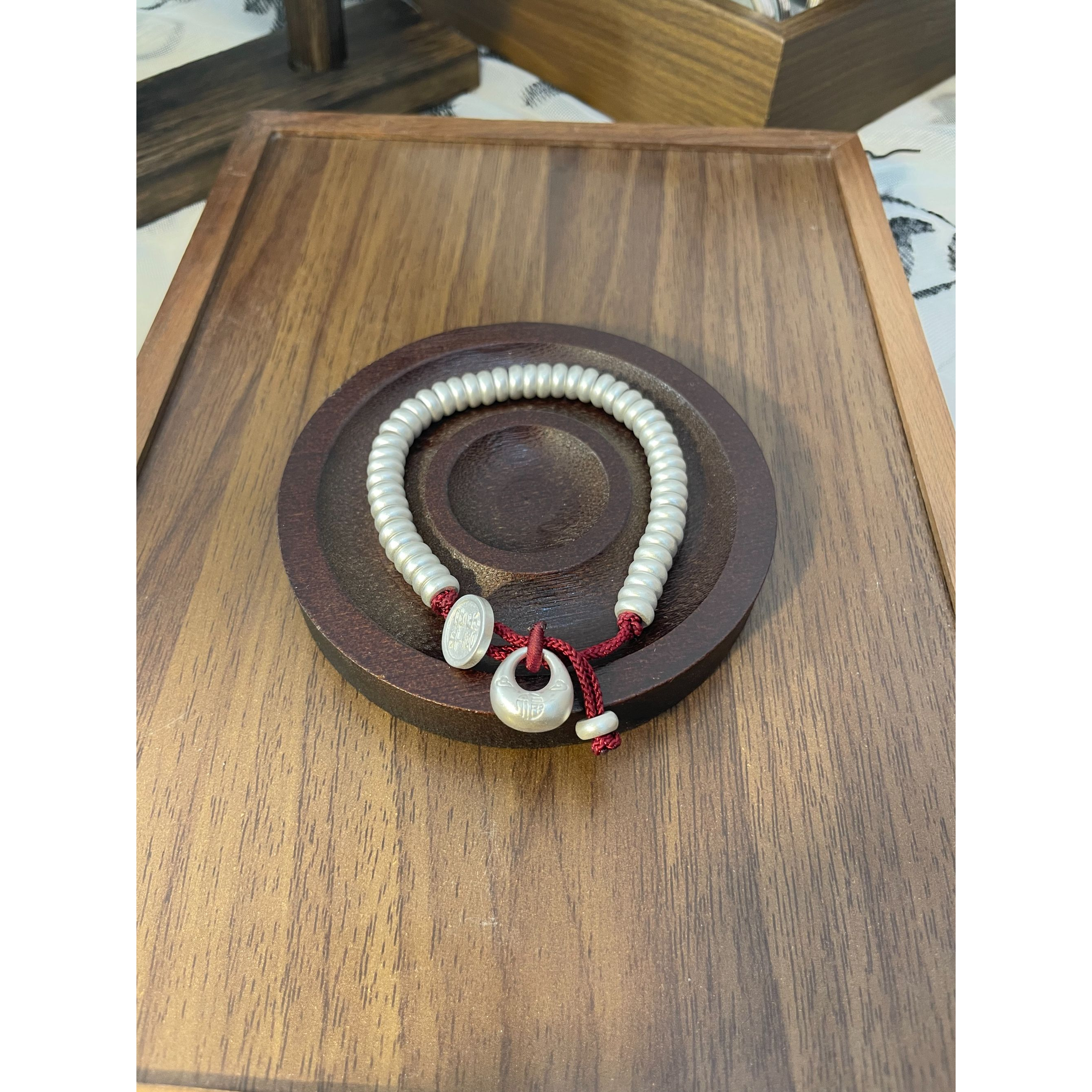 足银银制品 S073 磨砂红盘缠直播间选款时尚百搭精美手镯