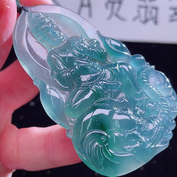 翡翠颈饰未镶嵌999999999