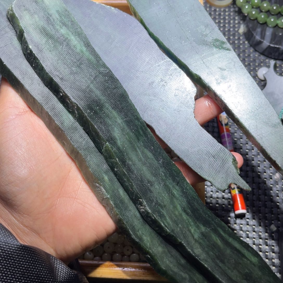 未镶嵌和田玉车挂