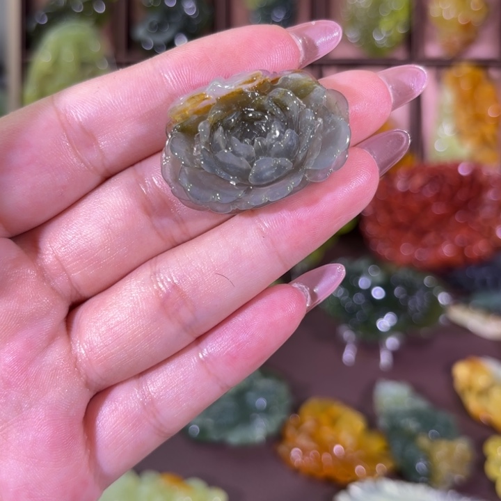 未镶嵌蛇纹石玉颈饰