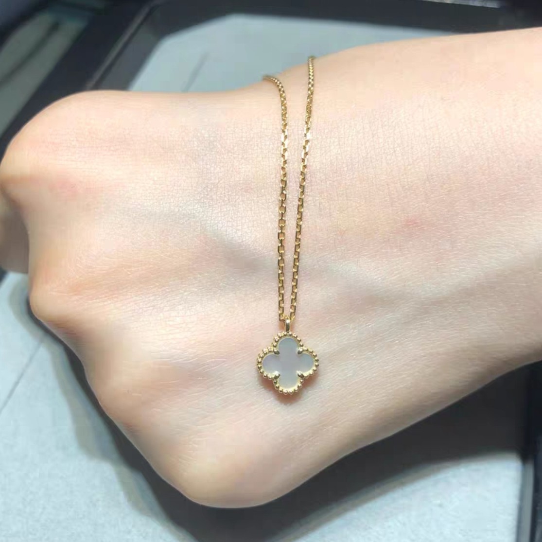 铜合金项链 小号白四叶草项链设计轻奢气质 8310