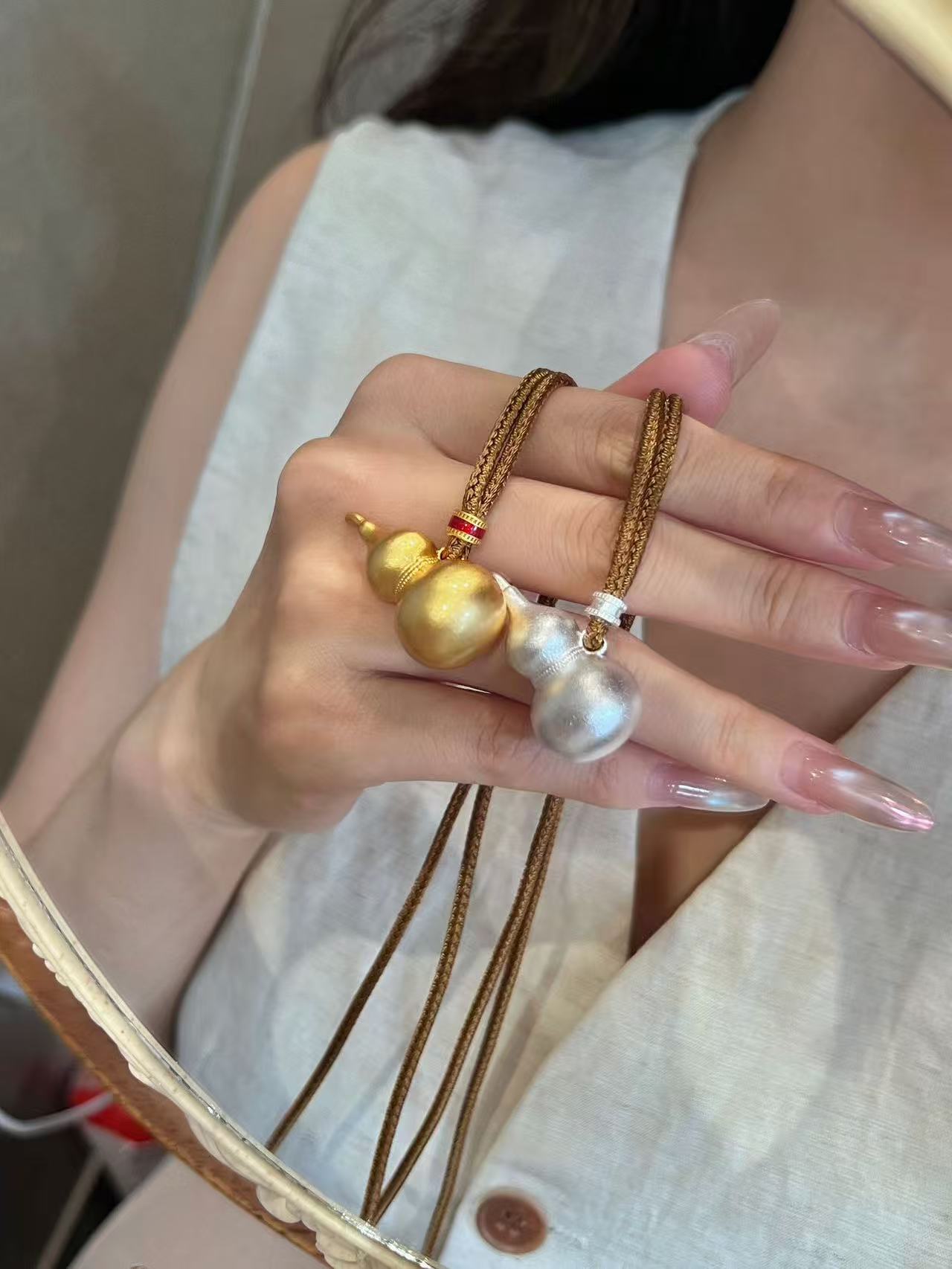 新中式金葫芦配饰高级感毛衣链秋冬长款吊坠项链