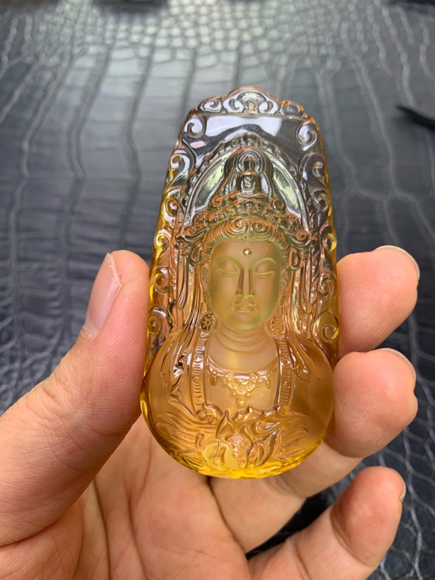 天然水晶暴力黄度母精工雕刻定制