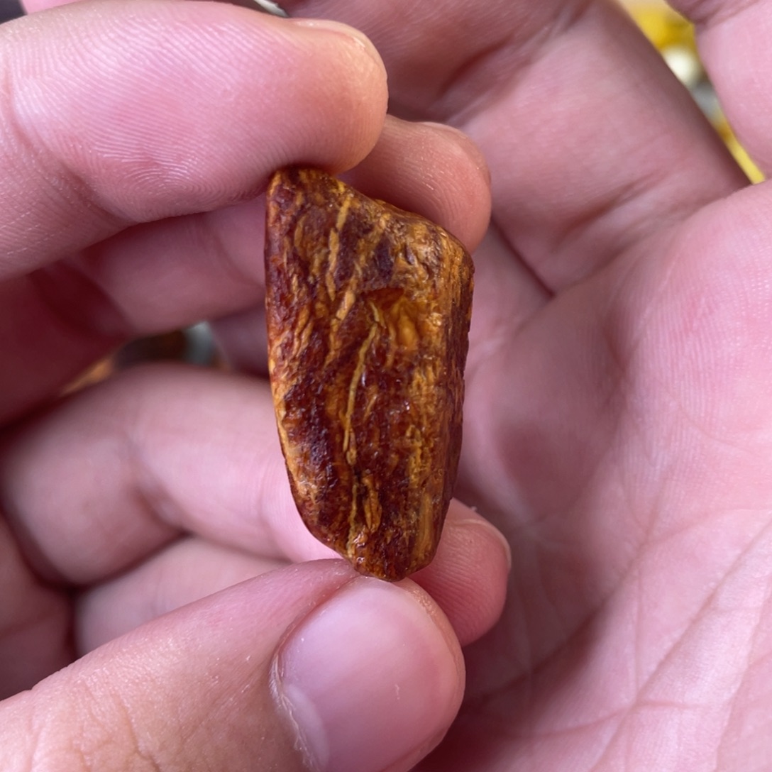 定制琥珀天然琥珀