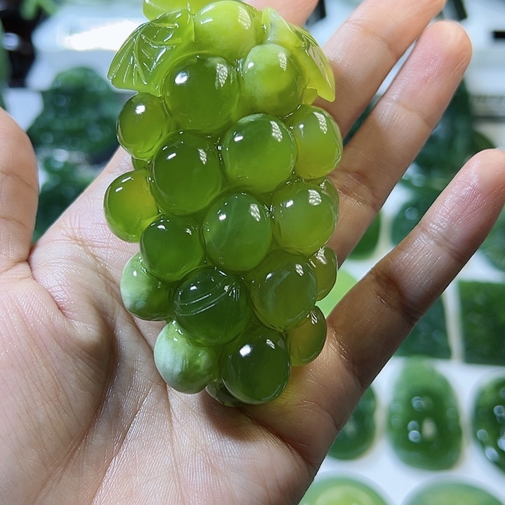 蛇纹石玉手把件未镶嵌毛*虫