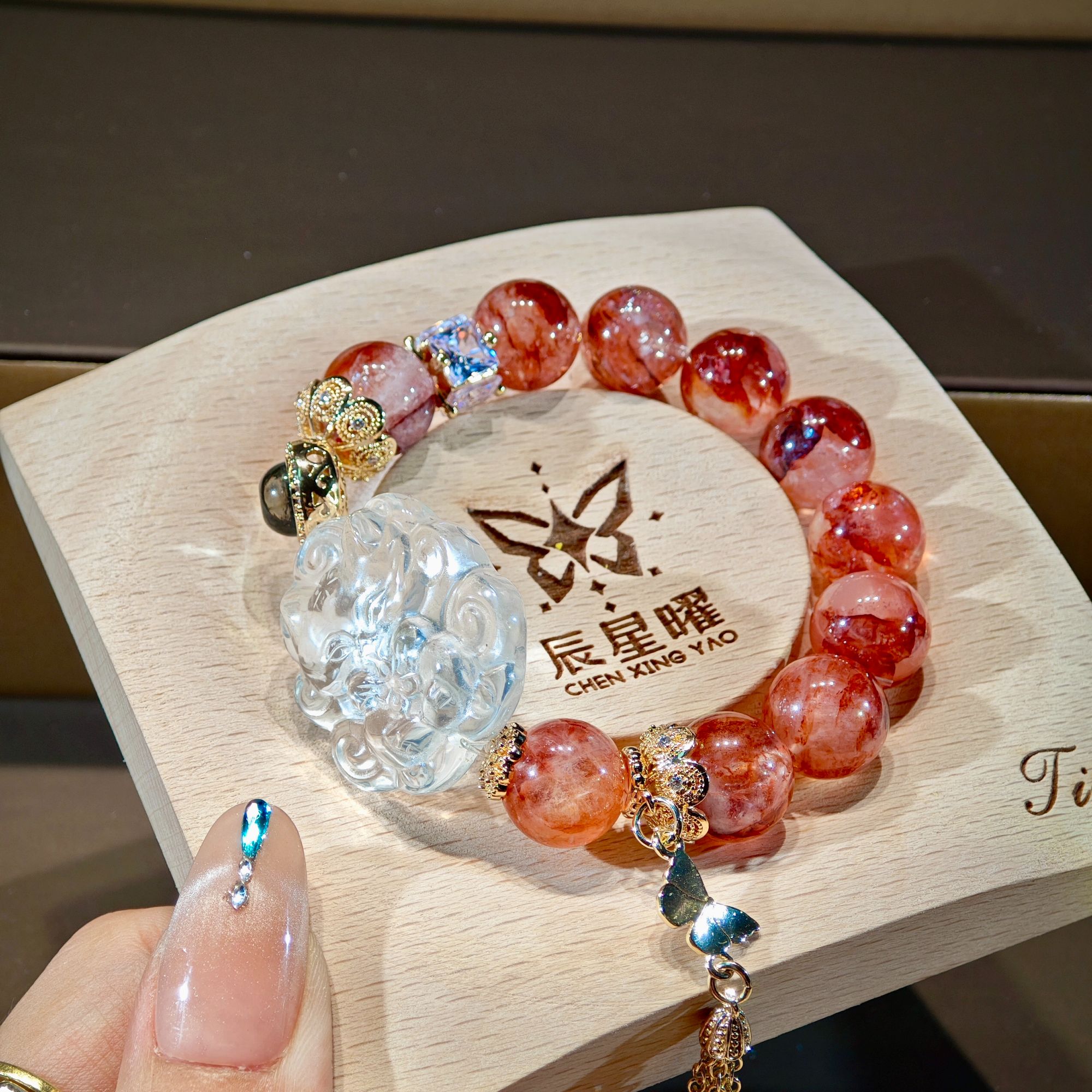 《庇护》·水晶手串