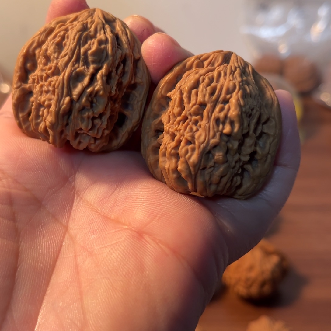 文玩核桃吊坠小*头南疆石