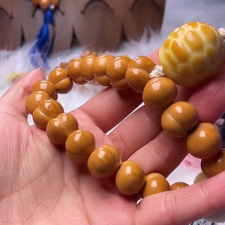 ****子猴头核桃吊坠15尺寸柯基屁桃