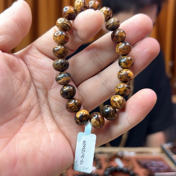 琥珀裸石未镶嵌抚顺10-3