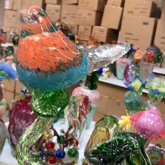 琉璃花瓶高45厘米宽9厘米