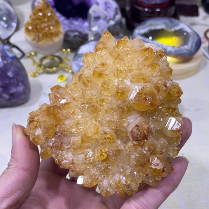 紫晶水晶摆件未镶嵌