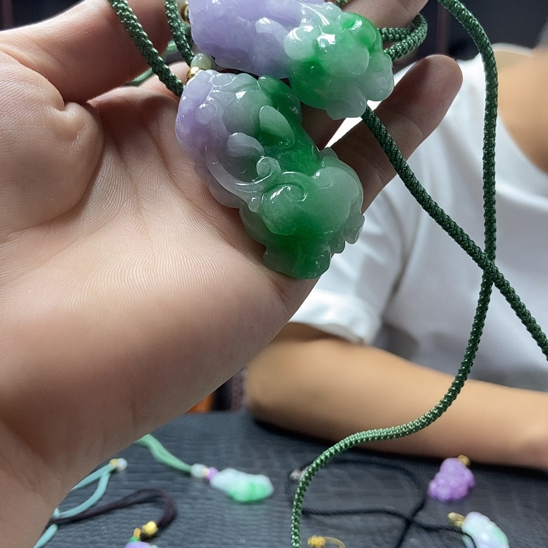 翡翠未镶嵌颈饰天然缅甸货翡翠