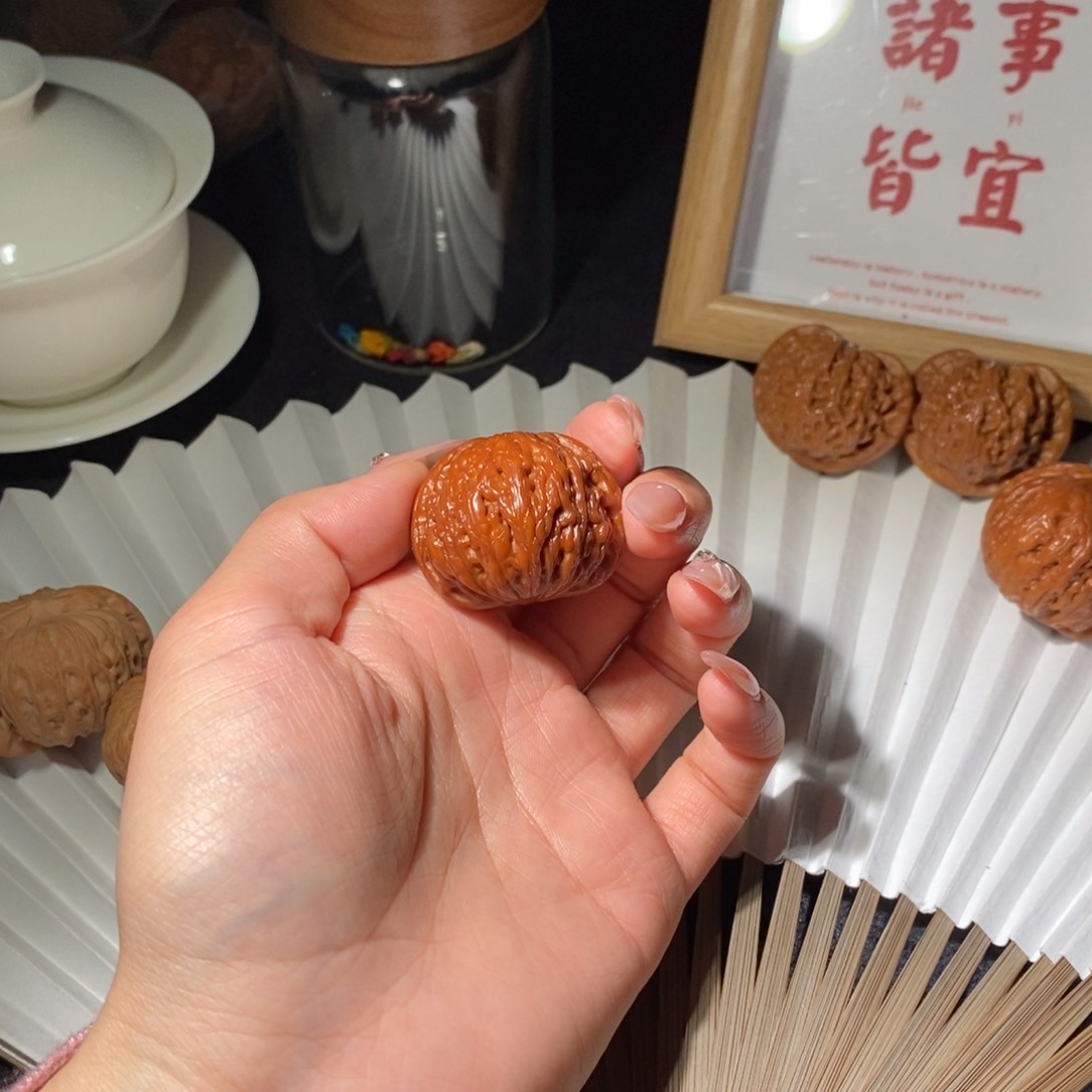 文玩核桃吊坠铁锤