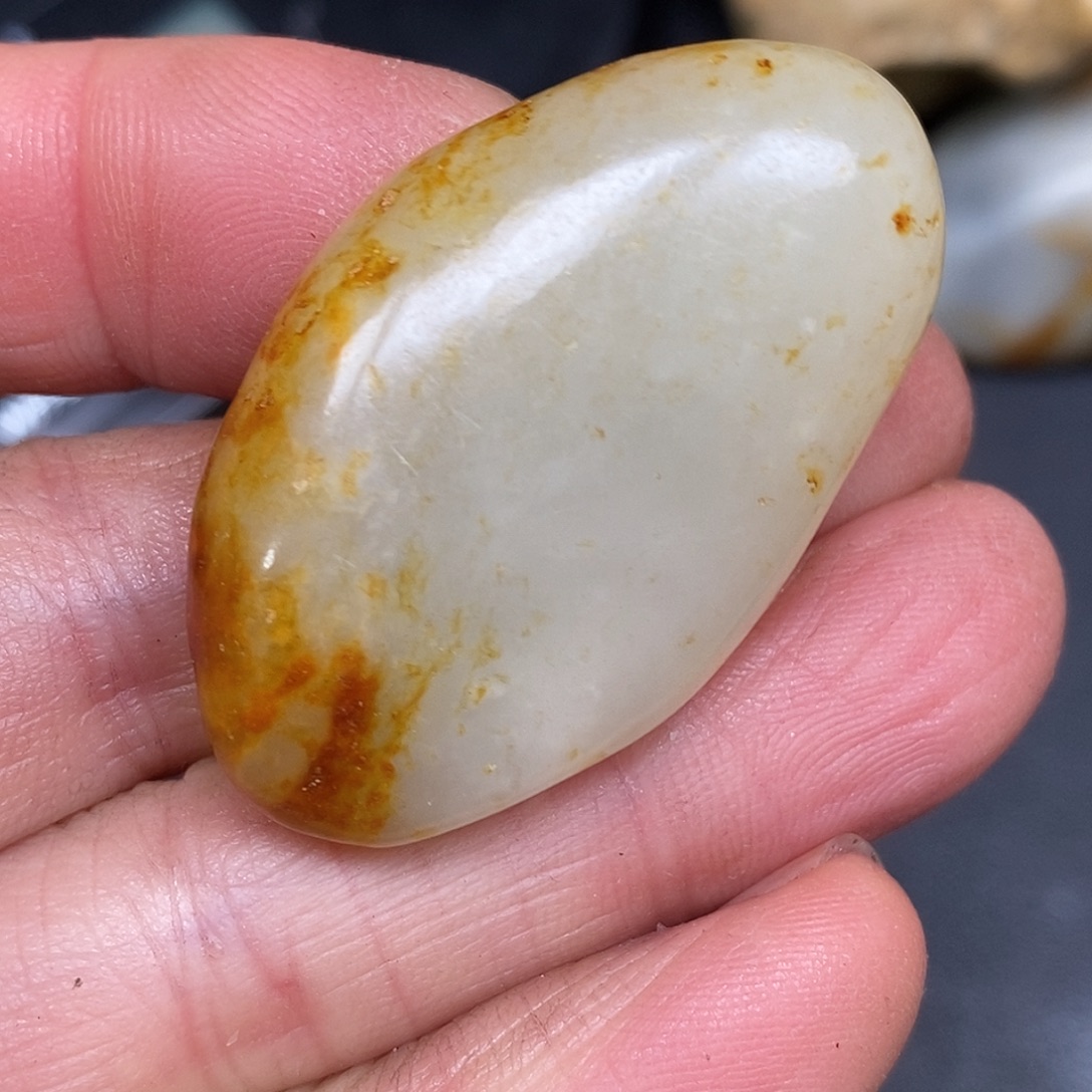 和田玉未镶嵌珠宝奇石