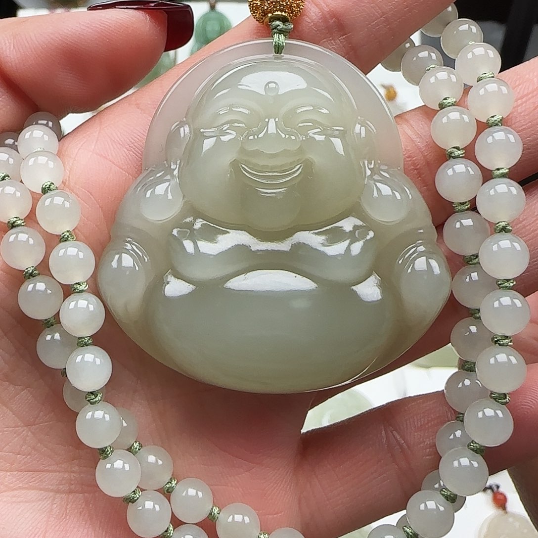 和田玉颈饰足金镶嵌50