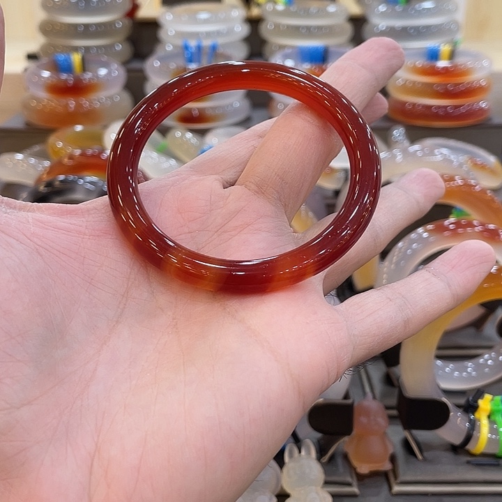 玛瑙/玉髓未镶嵌手镯