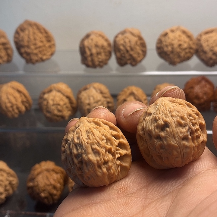 吊坠桃核35寿桃…………