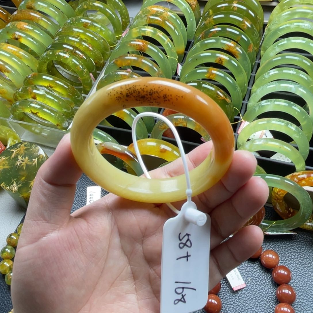 未镶嵌蛇纹石玉手镯有裂手镯特价不退不换