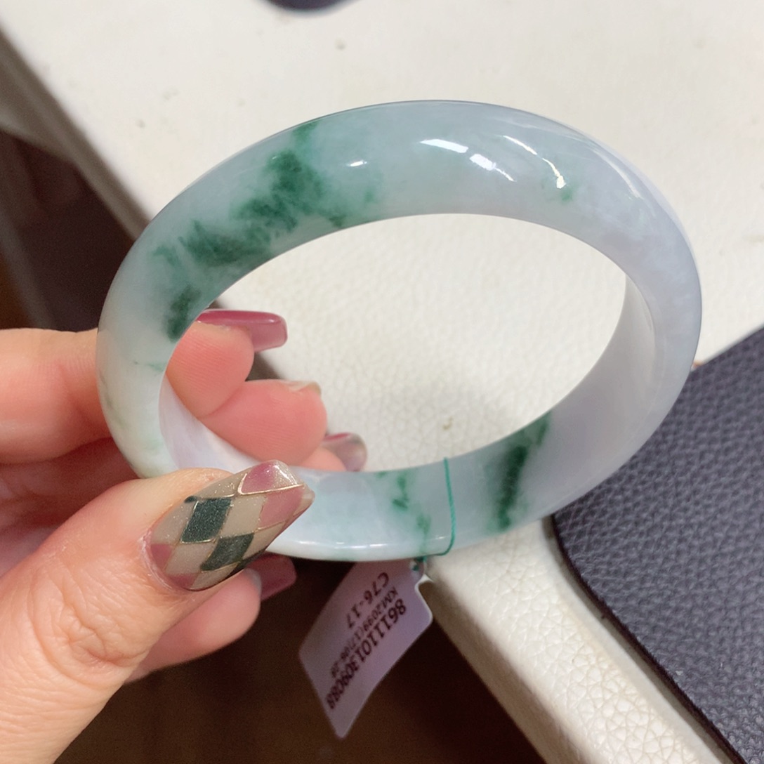 未镶嵌手镯翡翠缅甸