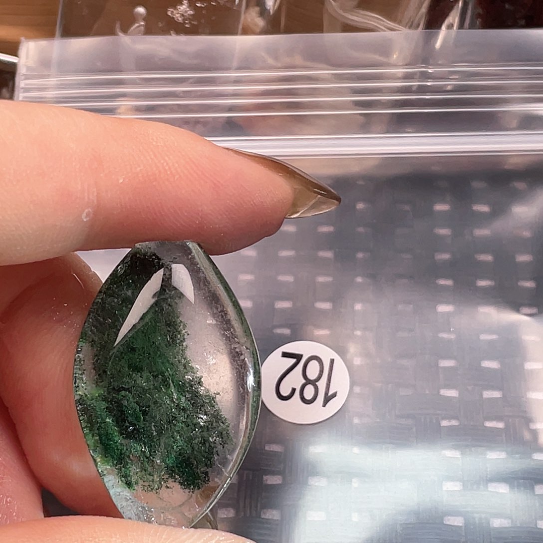 【闪购商品】颈饰未镶嵌水晶觉*