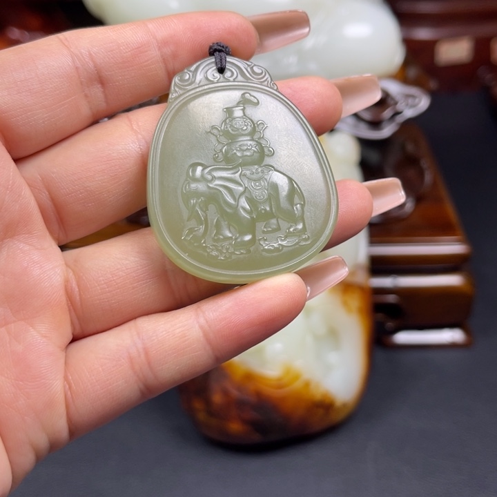 和田玉未镶嵌挂件