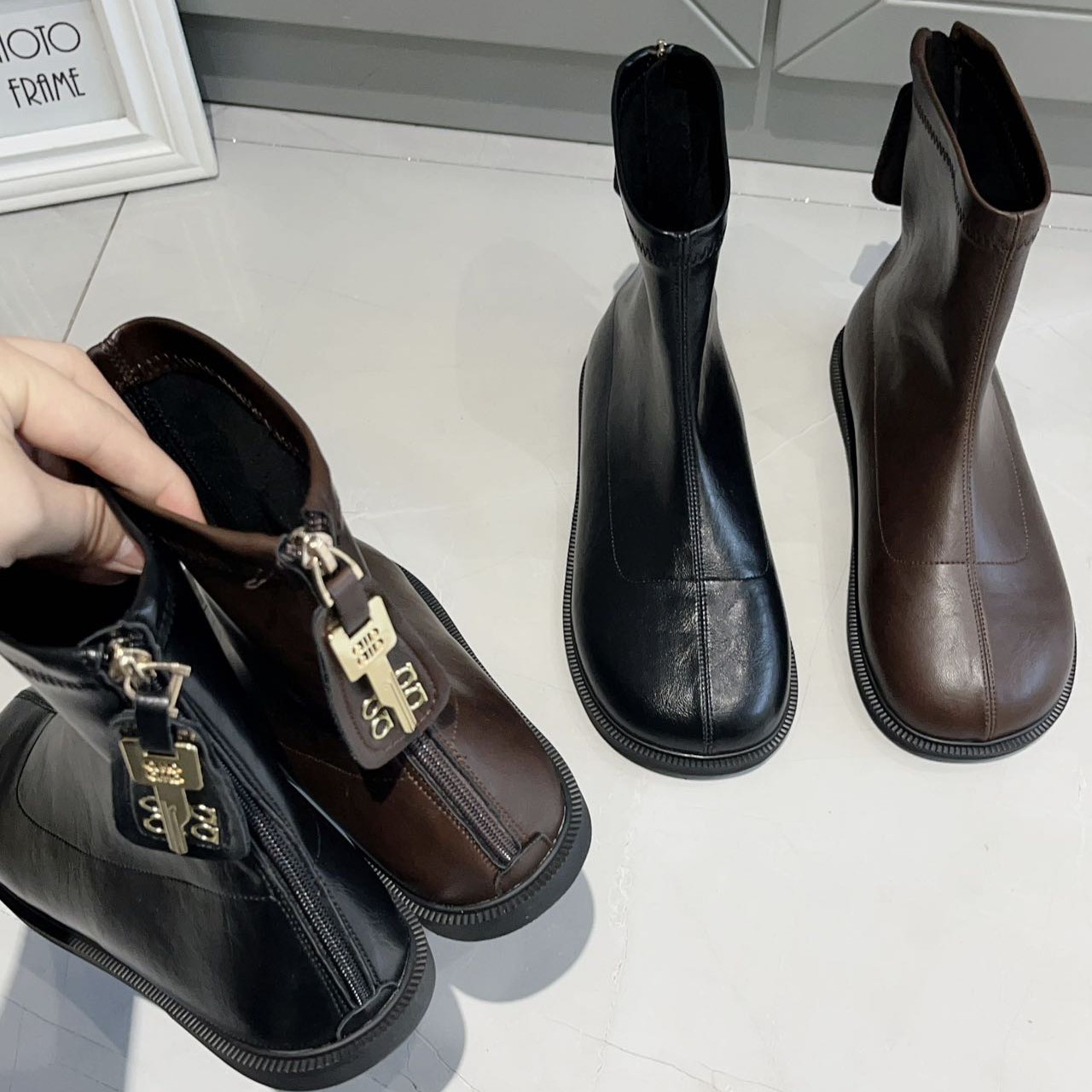 喜宝大码女鞋40-43平底弹力靴900-1