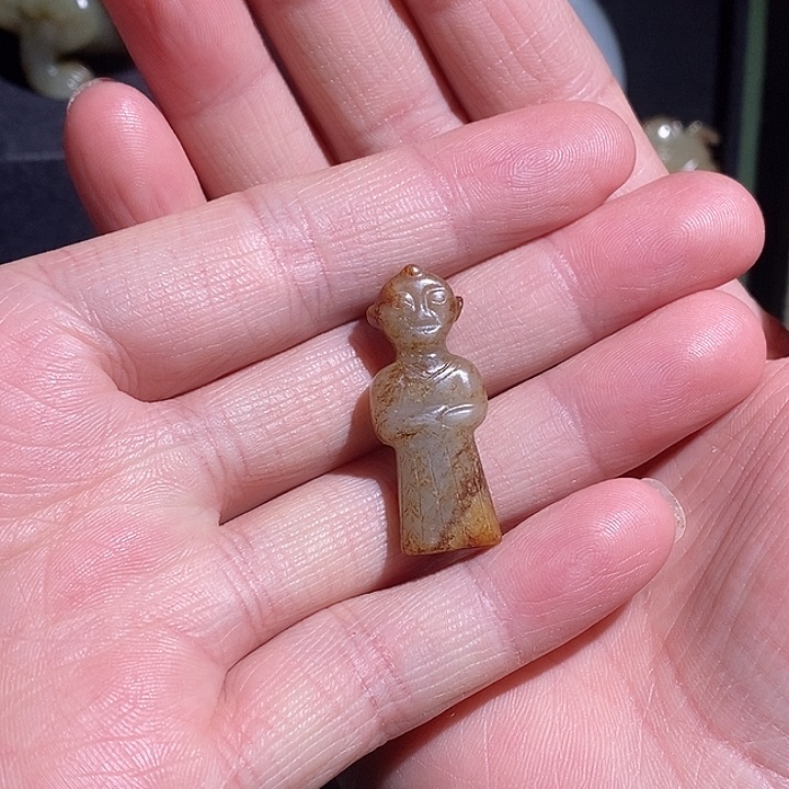 和田玉（糖玉）在未镶嵌矩*