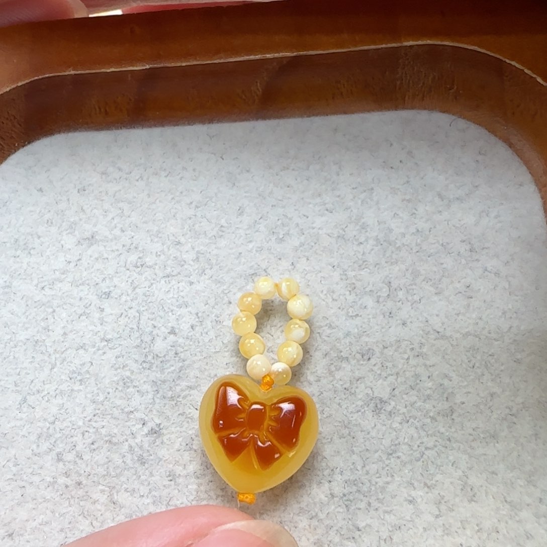 琥珀未镶嵌珠宝奇石定制