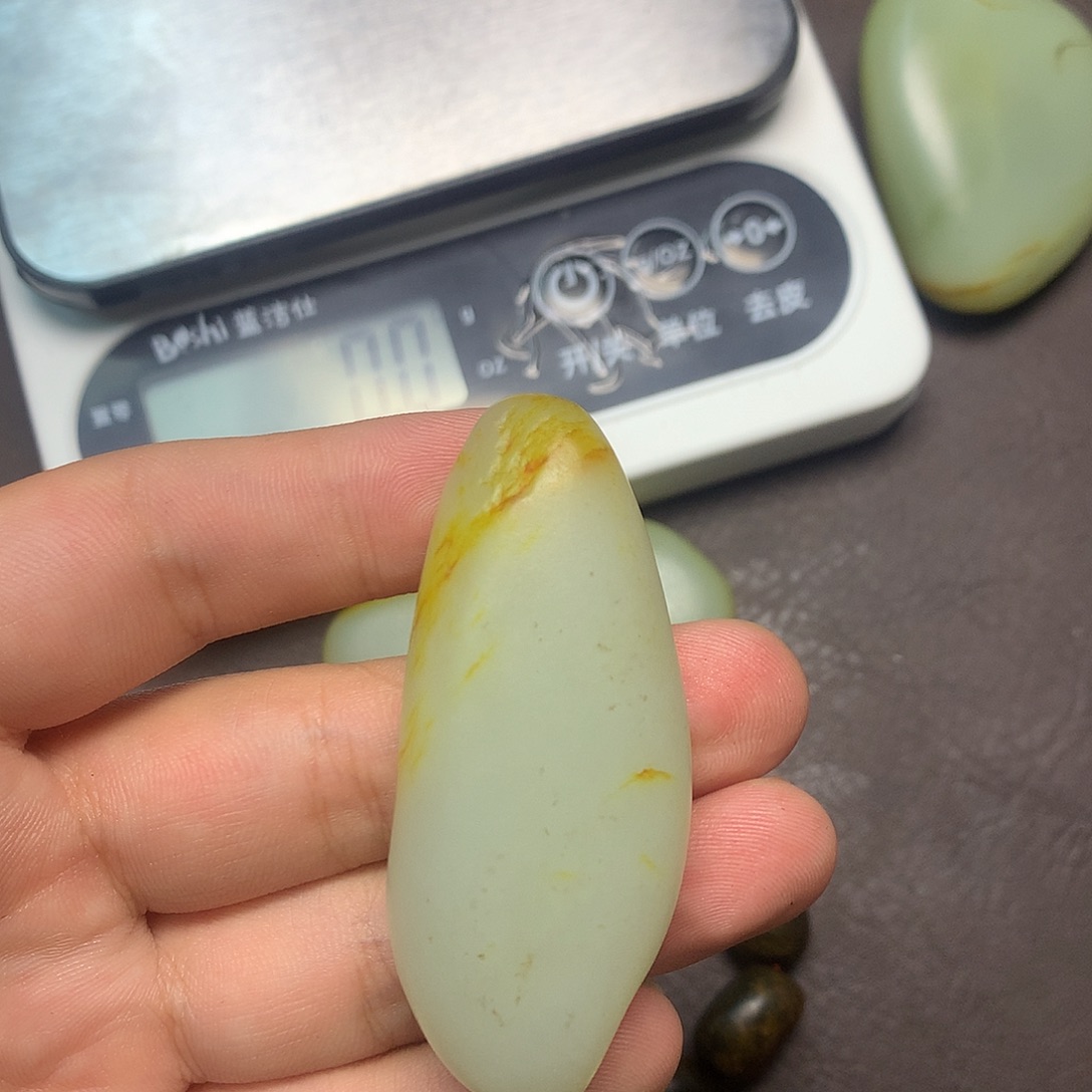 和田玉（糖玉）未镶嵌挂件