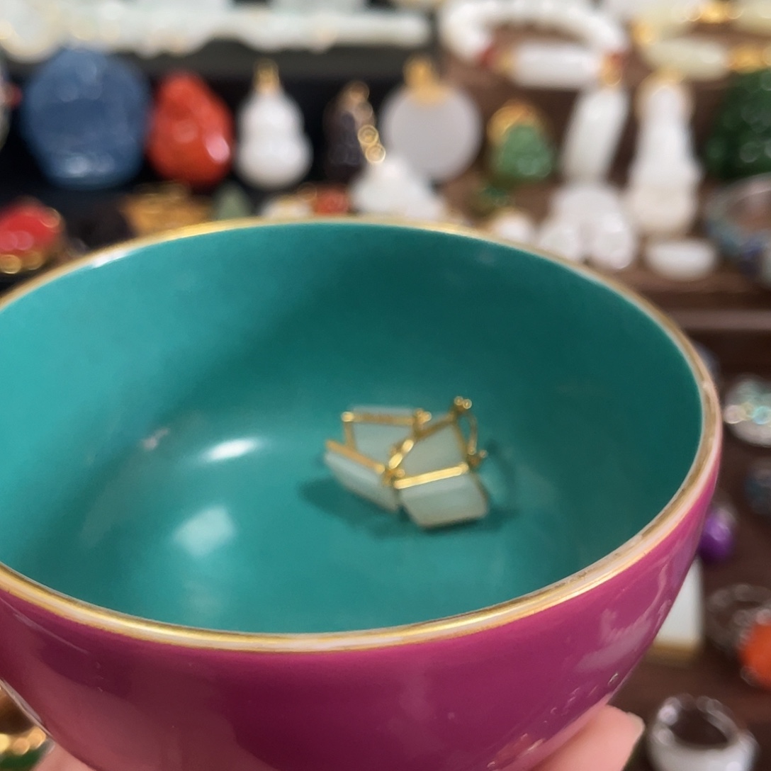 幸****瓷片我是真的喜欢这个风格