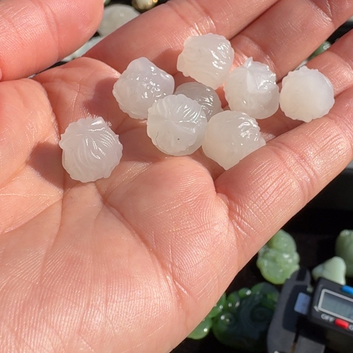 和田玉未镶嵌颈饰拍一发一荣浩