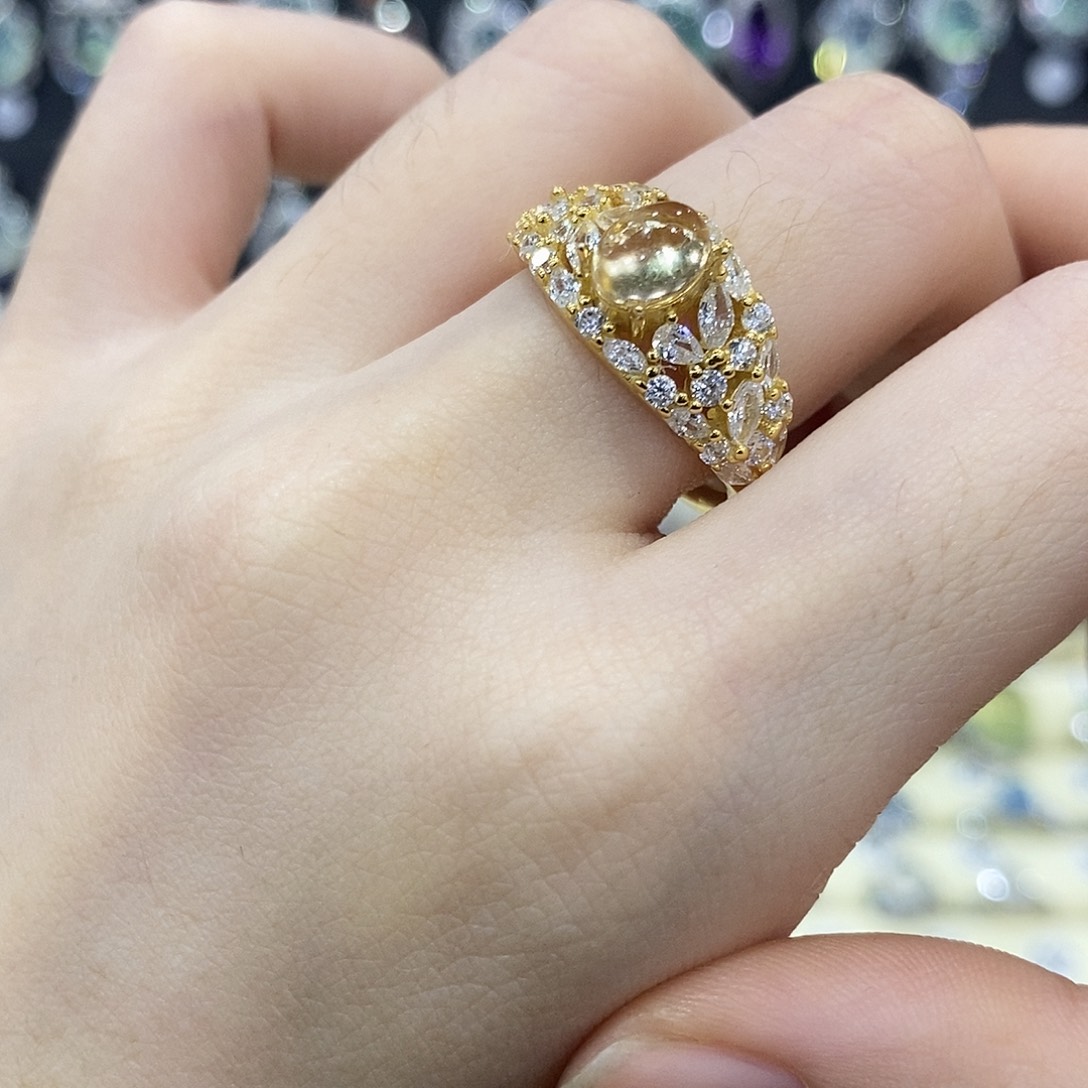 银S925镶嵌黄晶戒指