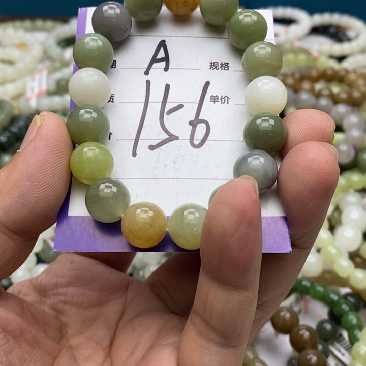 和田玉未镶嵌手串