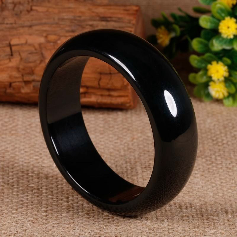 和田玉墨玉美人镯