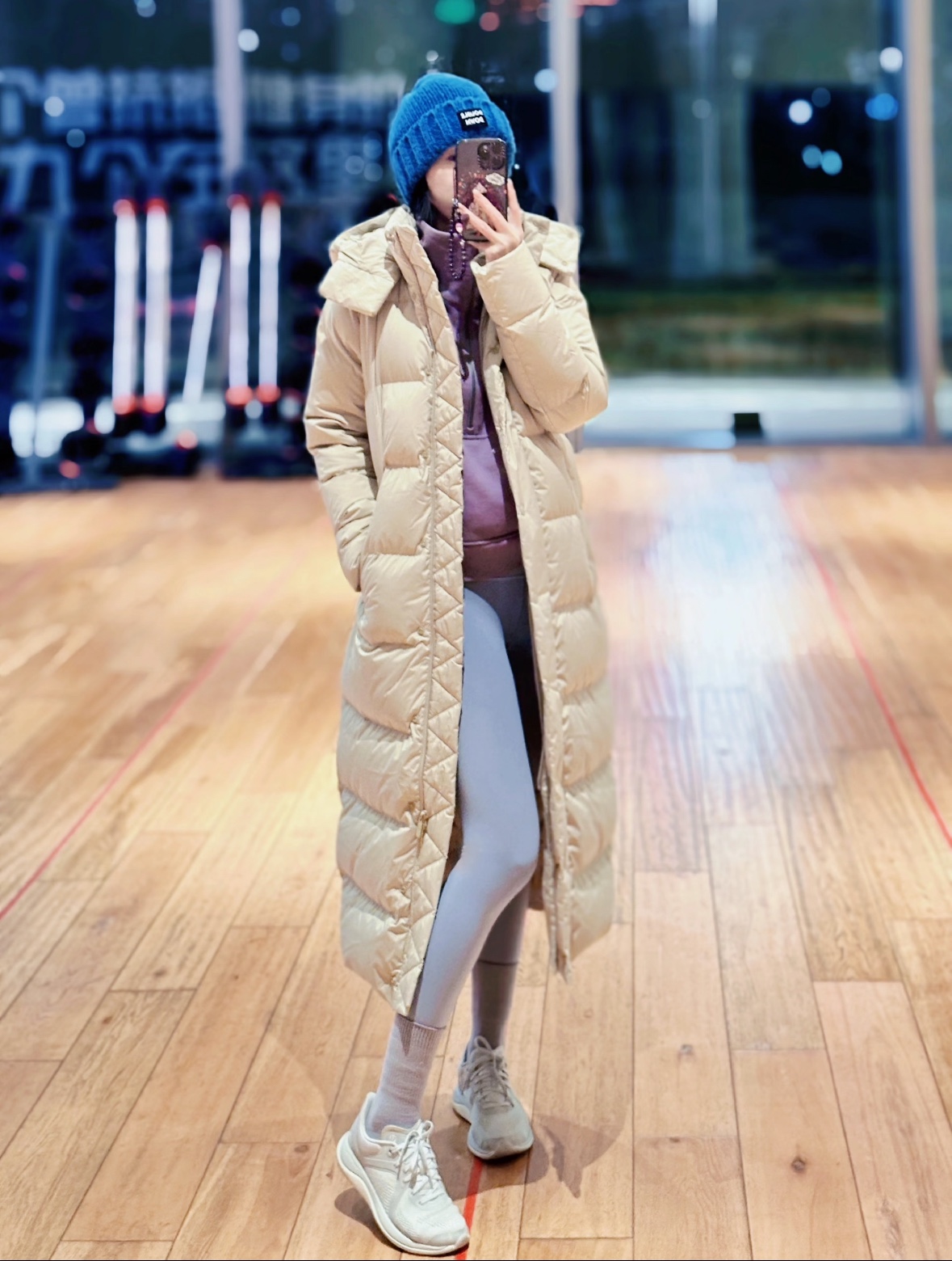 【九格】羽绒服  一摸~一样