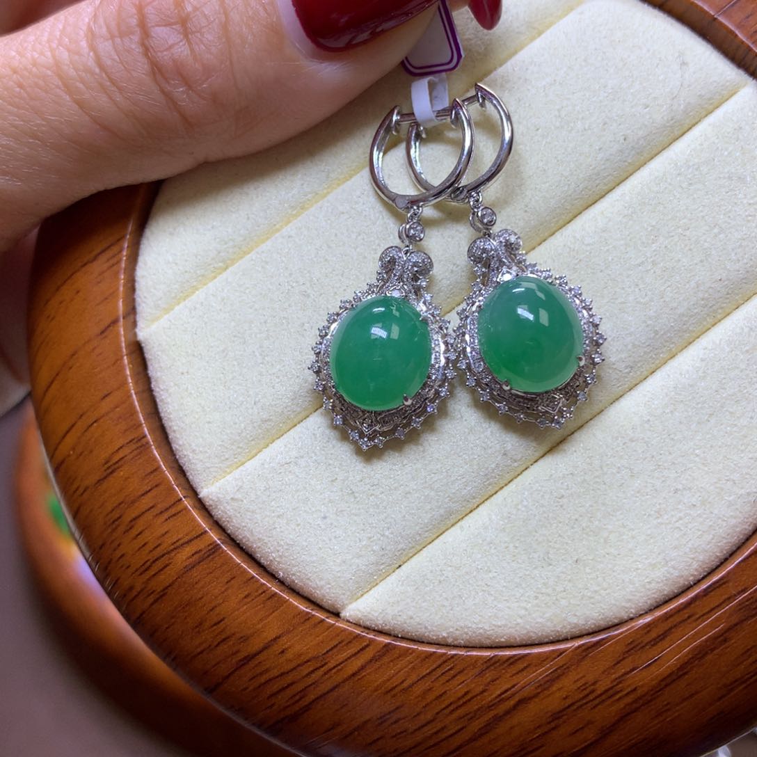 【闪购商品】翡翠颈饰18K金镶嵌翡翠