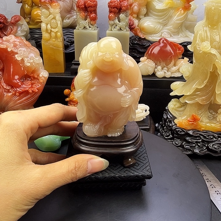 @***弟寿山石龙行天下梅子青
