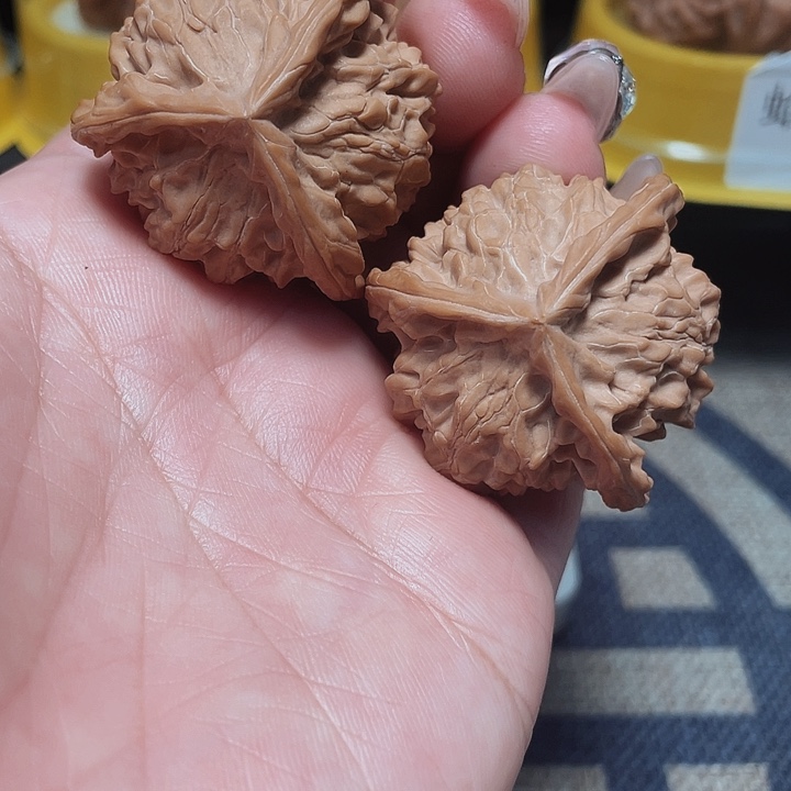 文玩核桃把件盘山公子三棱40