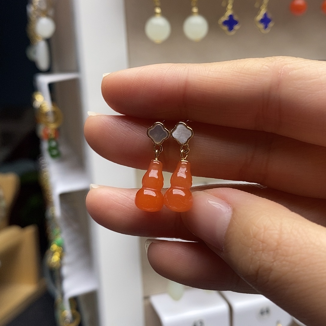 南红玛瑙银S925镶嵌耳饰