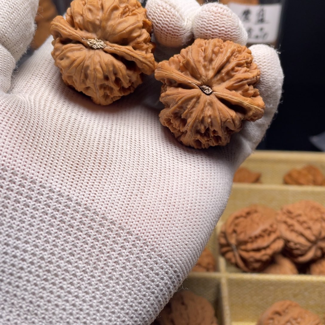 人***浅吊坠文玩核桃42大粗筋