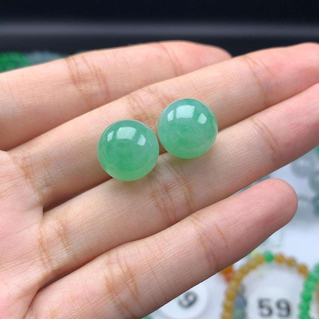 翡翠手链未镶嵌卡