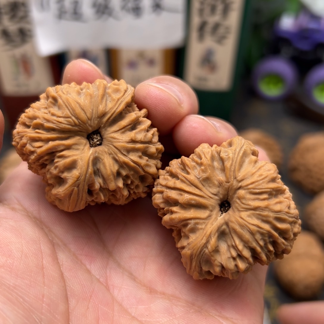 文玩核桃把件39+拉丝纹南疆石