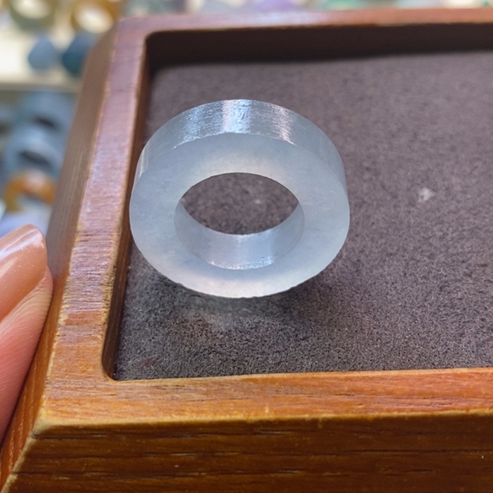 未镶嵌定制翡翠翡翠