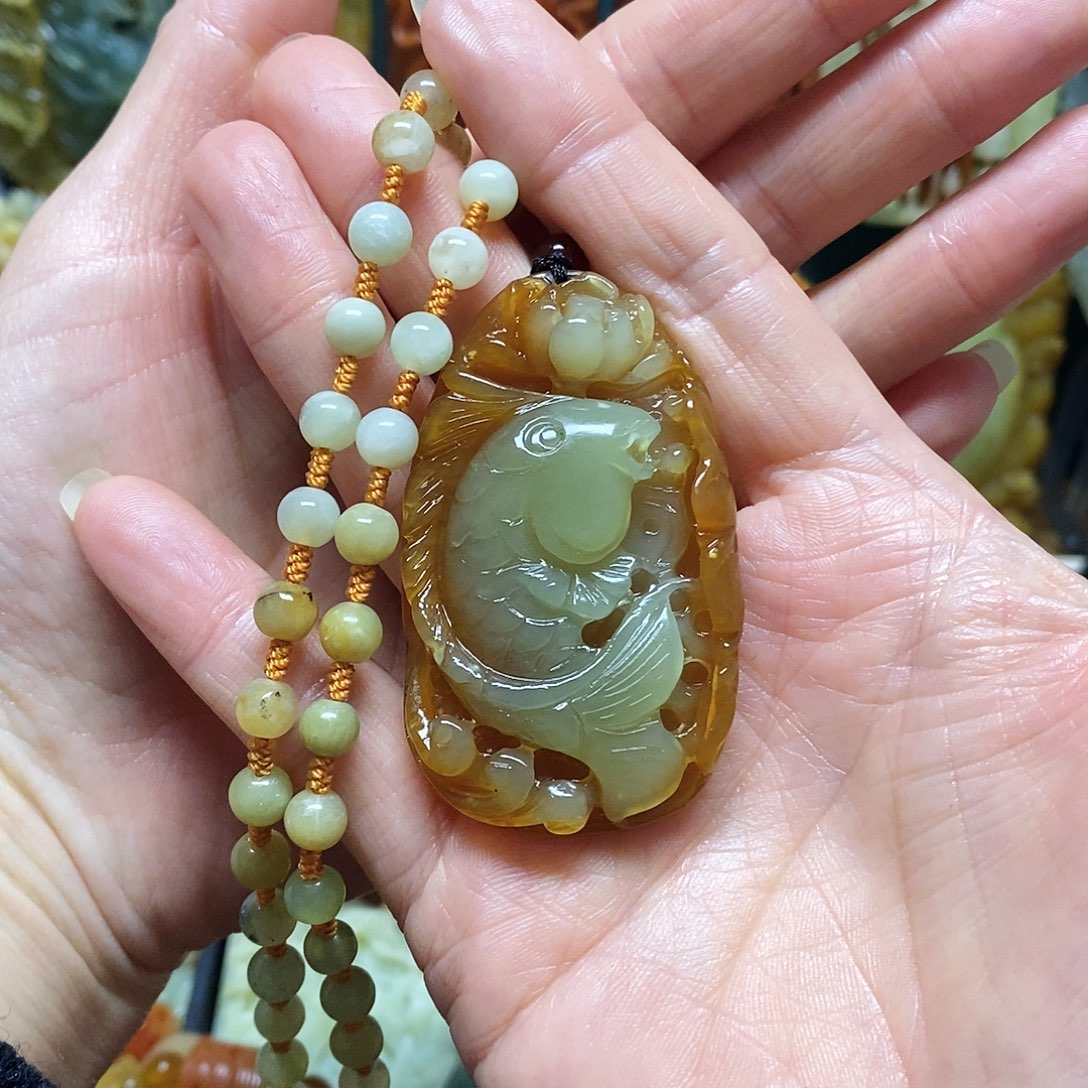 用***7岫玉未镶嵌吊坠(赠链)