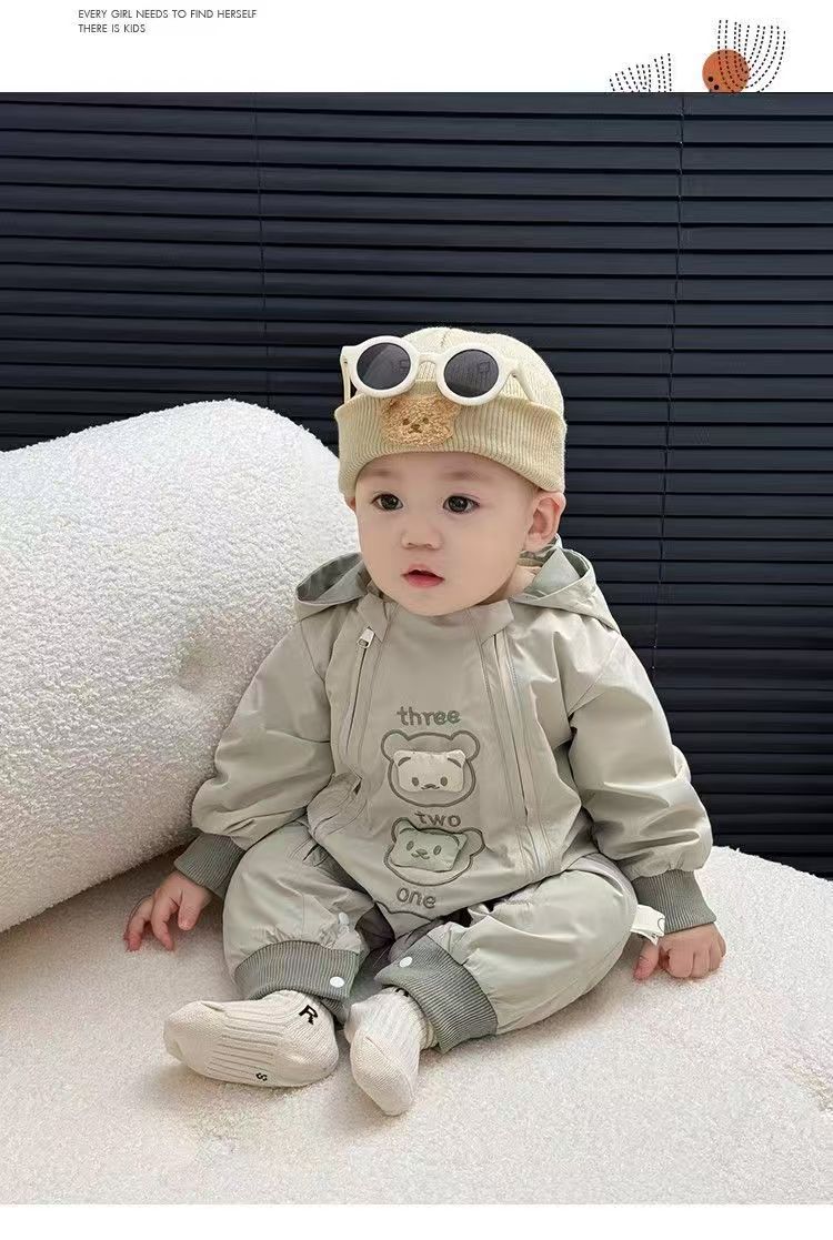 春秋洋气婴幼儿长袖冲锋衣男女宝可爱小熊外出服哈衣爬爬服