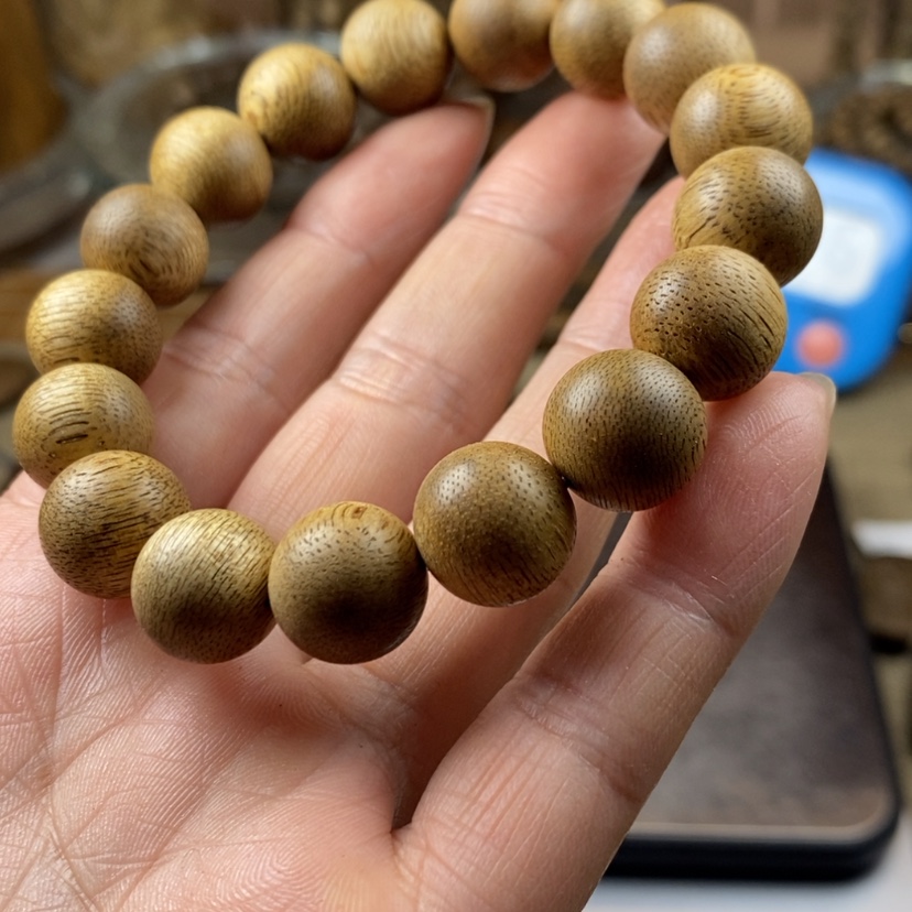 【闪购商品】沉香手串闪***?越南岘港1.2。