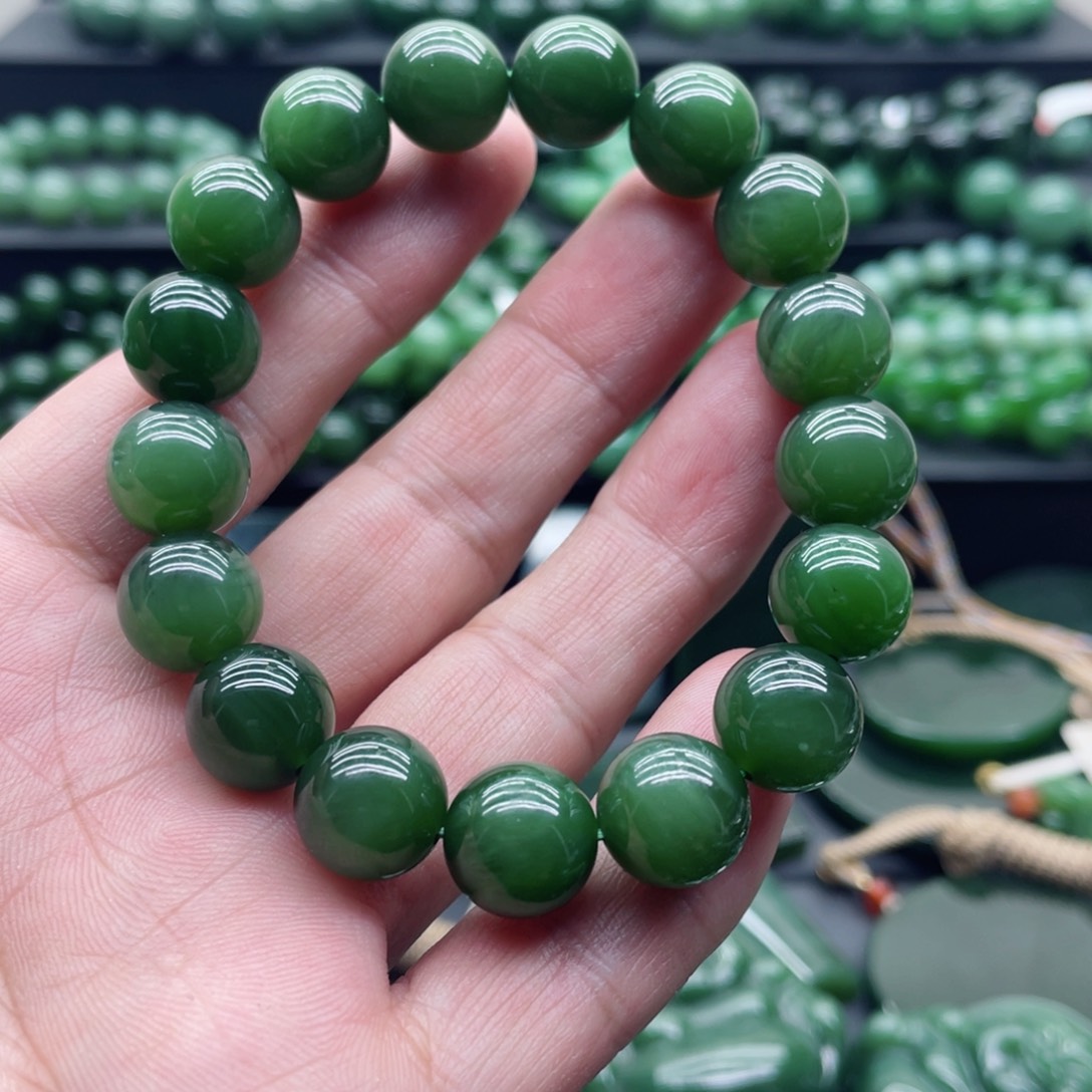 和田玉（碧玉）未镶嵌手链