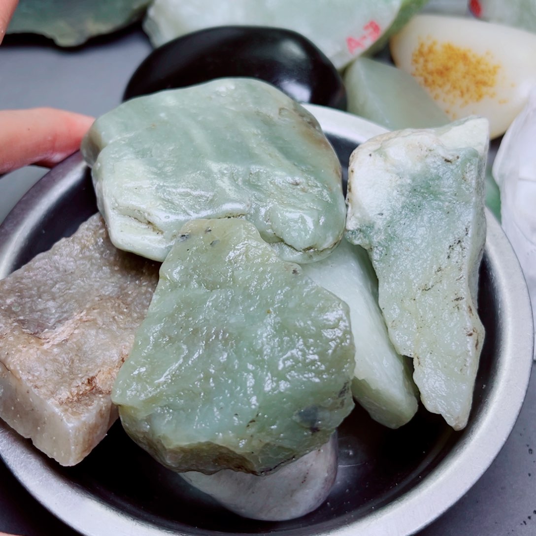 和田玉珠宝奇石未镶嵌